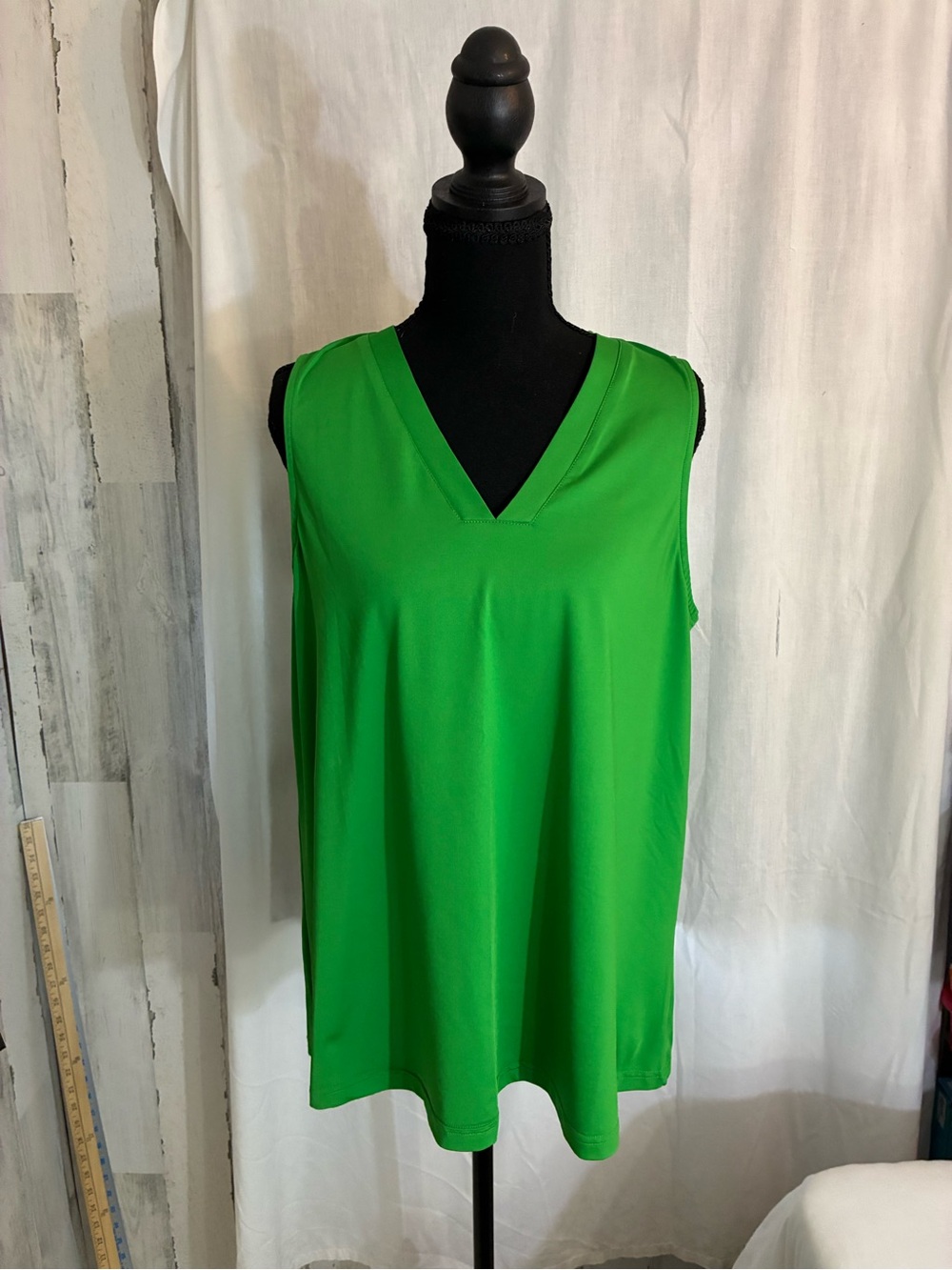 Women's V-Neck Sleeveless Tank Top in Bright Green
